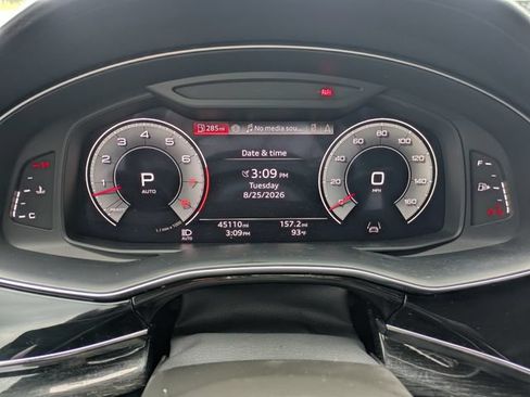 Used 2024 Audi Q8 Prestige w/ Prestige Package AWD/4WD image 28