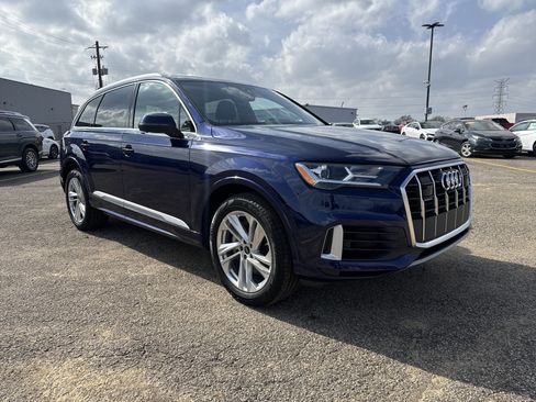 Used 2022 Audi Q7 Premium Plus w/ Premium Plus Package image 4