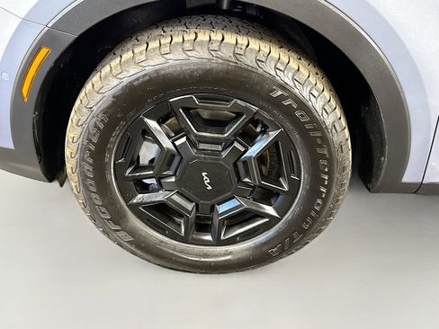 Used 2024 Kia Sorento SX Prestige w/ Sage Leather Package image 38