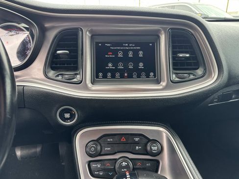 Certified 2022 Dodge Challenger SXT image 24