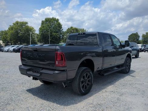 New 2026 RAM 2500 Big Horn AWD/4WD image 5