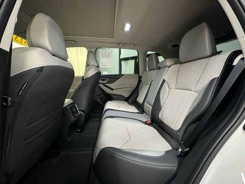 Used 2023 Subaru Forester Premium AWD/4WD image 12