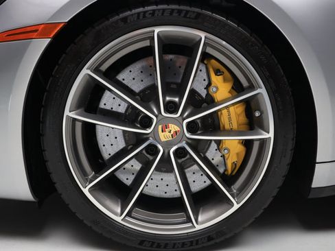 Used 2024 Porsche 911 Targa 4S image 5