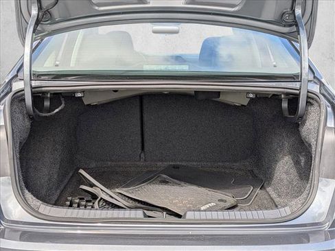 Used 2019 Volkswagen Jetta FWD image 6