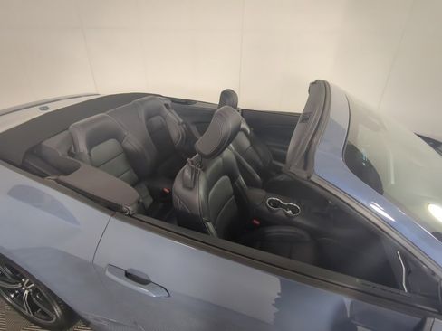 Used 2025 Ford Mustang Premium image 15