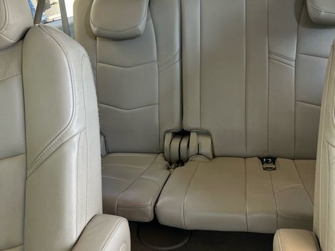 Used 2015 Cadillac Escalade ESV Premium image 9