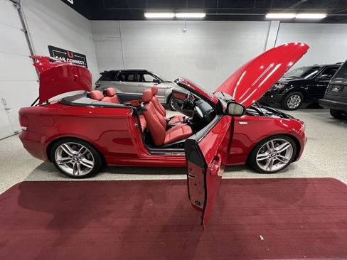 Used 2010 BMW 135i Convertible w/ Premium Pkg image 53