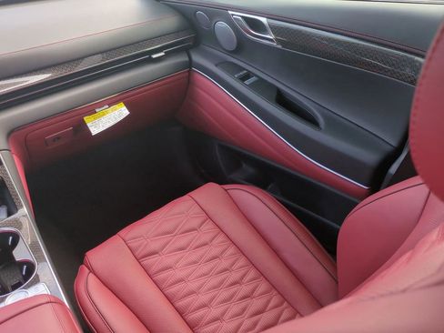 New 2025 Genesis GV80 3.5T e-SC image 13