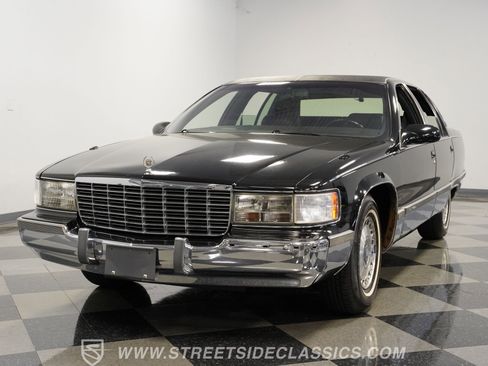 Used 1995 Cadillac Fleetwood Brougham RWD image 19