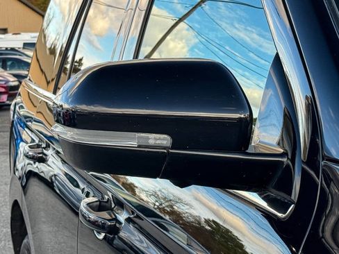 Used 2019 Ford Expedition Limited w/ Equipment Group 303A image 38