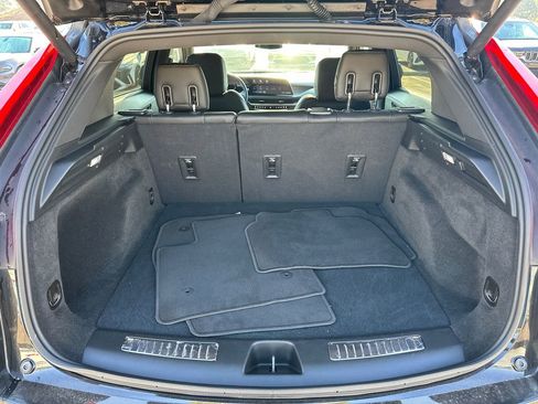 Used 2025 Cadillac XT4 Premium Luxury image 18