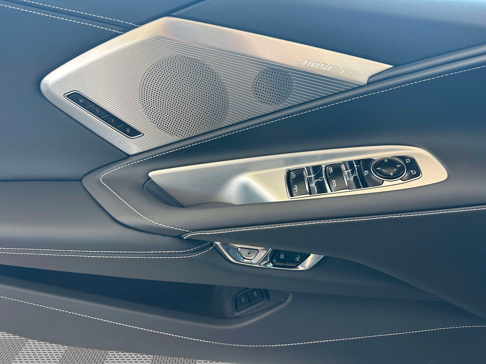 New 2026 Chevrolet Corvette E-Ray AWD/4WD image 32