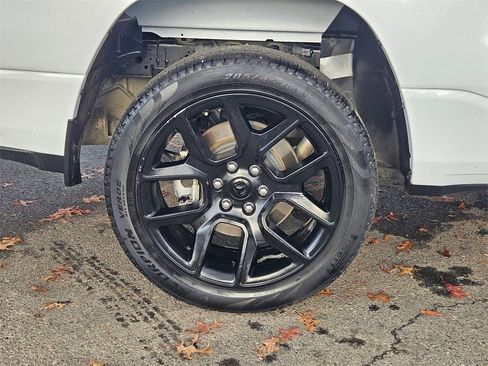 Used 2024 RAM 1500 Laramie image 9