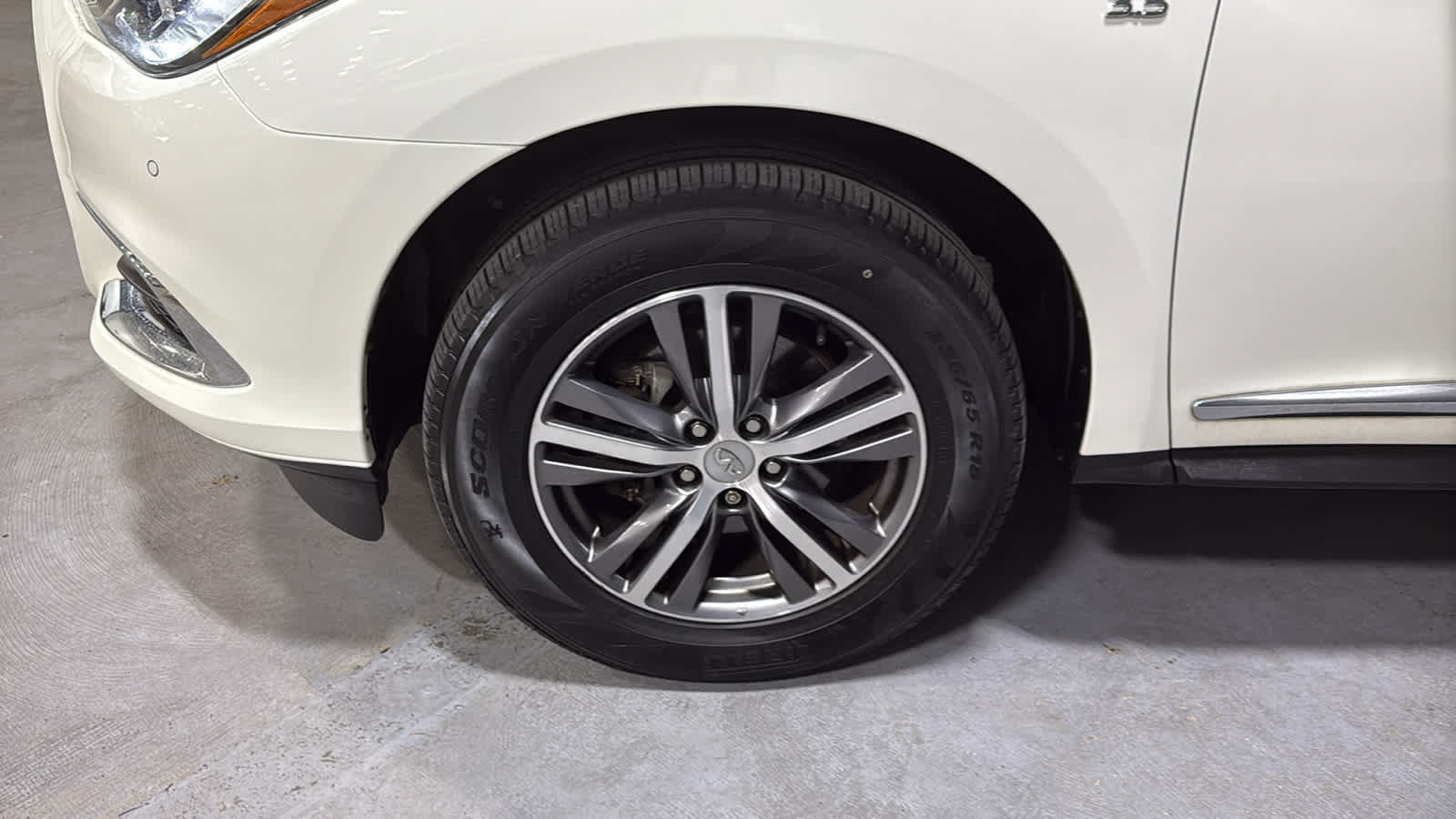 Used 2020 INFINITI QX60 Luxe w/ Essential Package AWD/4WD image 8