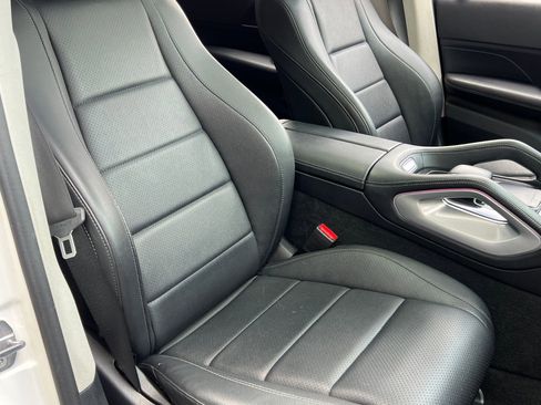 Used 2020 Mercedes-Benz GLE 450 4MATIC image 33