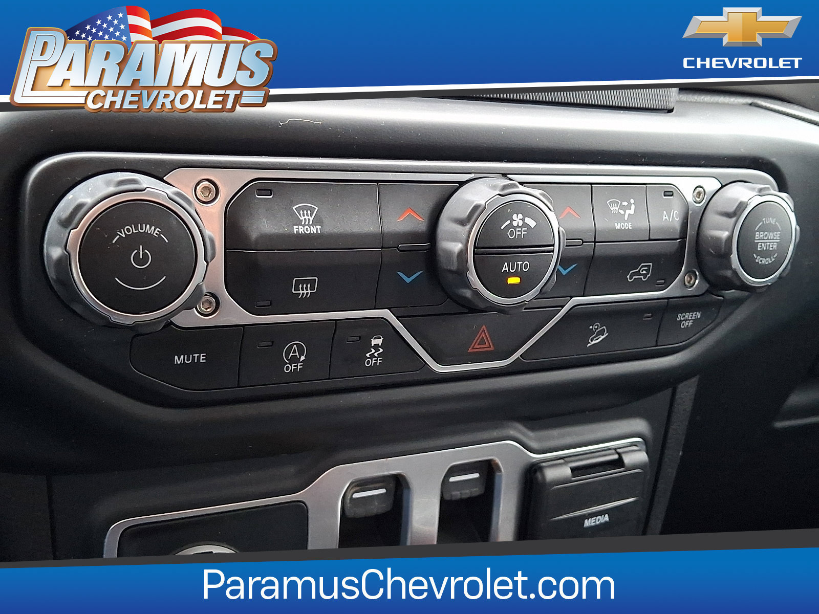 Used 2020 Jeep Wrangler Sport AWD/4WD image 15