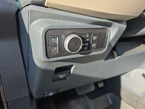 Used 2024 Ford Bronco Wildtrak image 12