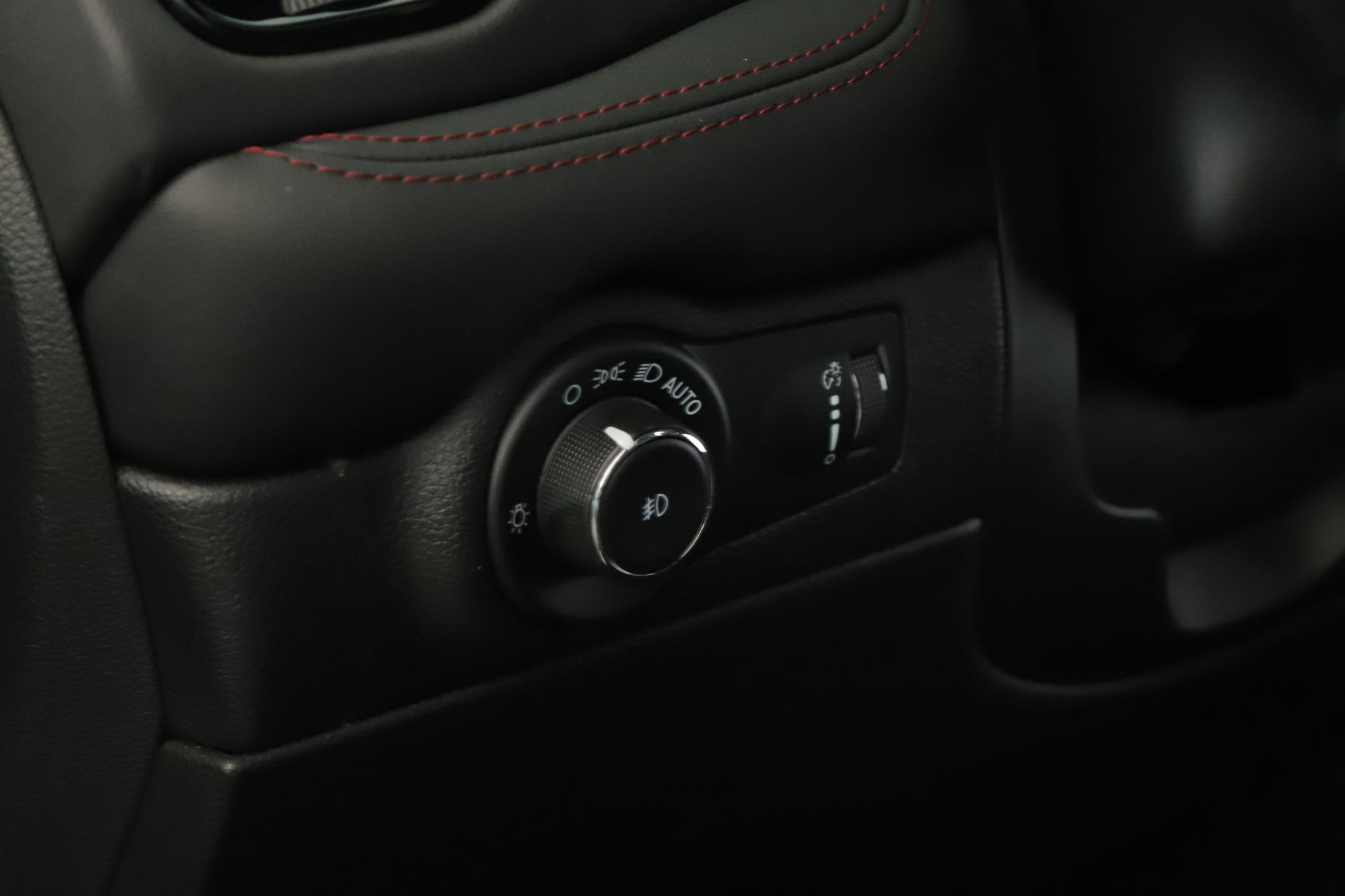 Used 2023 Dodge Durango R/T AWD/4WD image 11