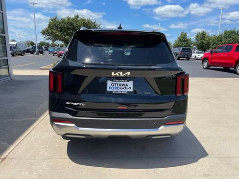 New 2026 Kia Sorento S w/ S Panoramic Sunroof Package FWD image 6