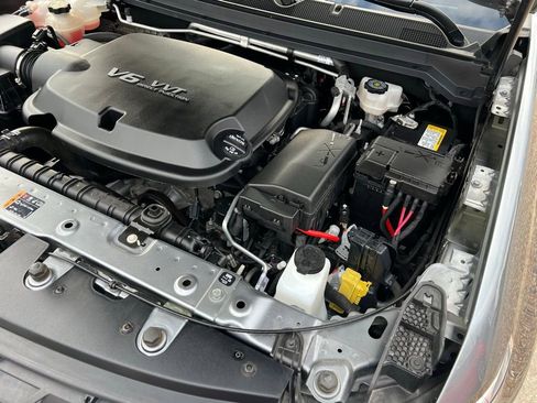 Used 2022 Chevrolet Colorado LT w/ Luxury Package image 41