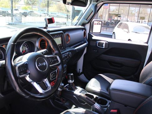 Used 2021 Jeep Gladiator Mojave AWD/4WD image 12
