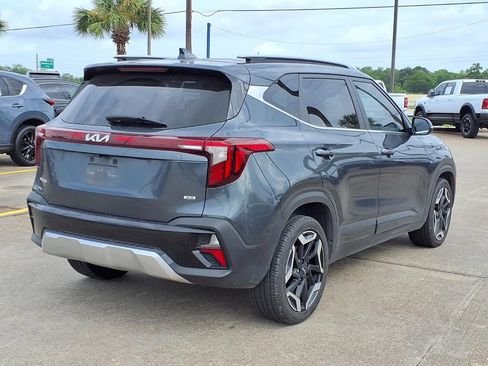 Used 2024 Kia Seltos SX w/ SX Sunroof Package AWD/4WD image 2