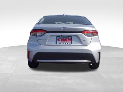 Certified 2020 Toyota Corolla LE image 4