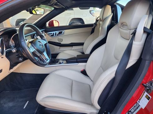 Used 2015 Mercedes-Benz SLK 250 w/ Premium Package image 36