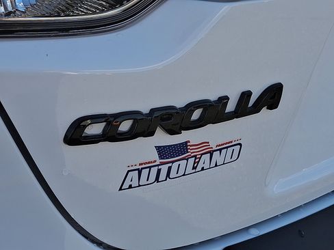 Certified 2025 Toyota Corolla SE image 32