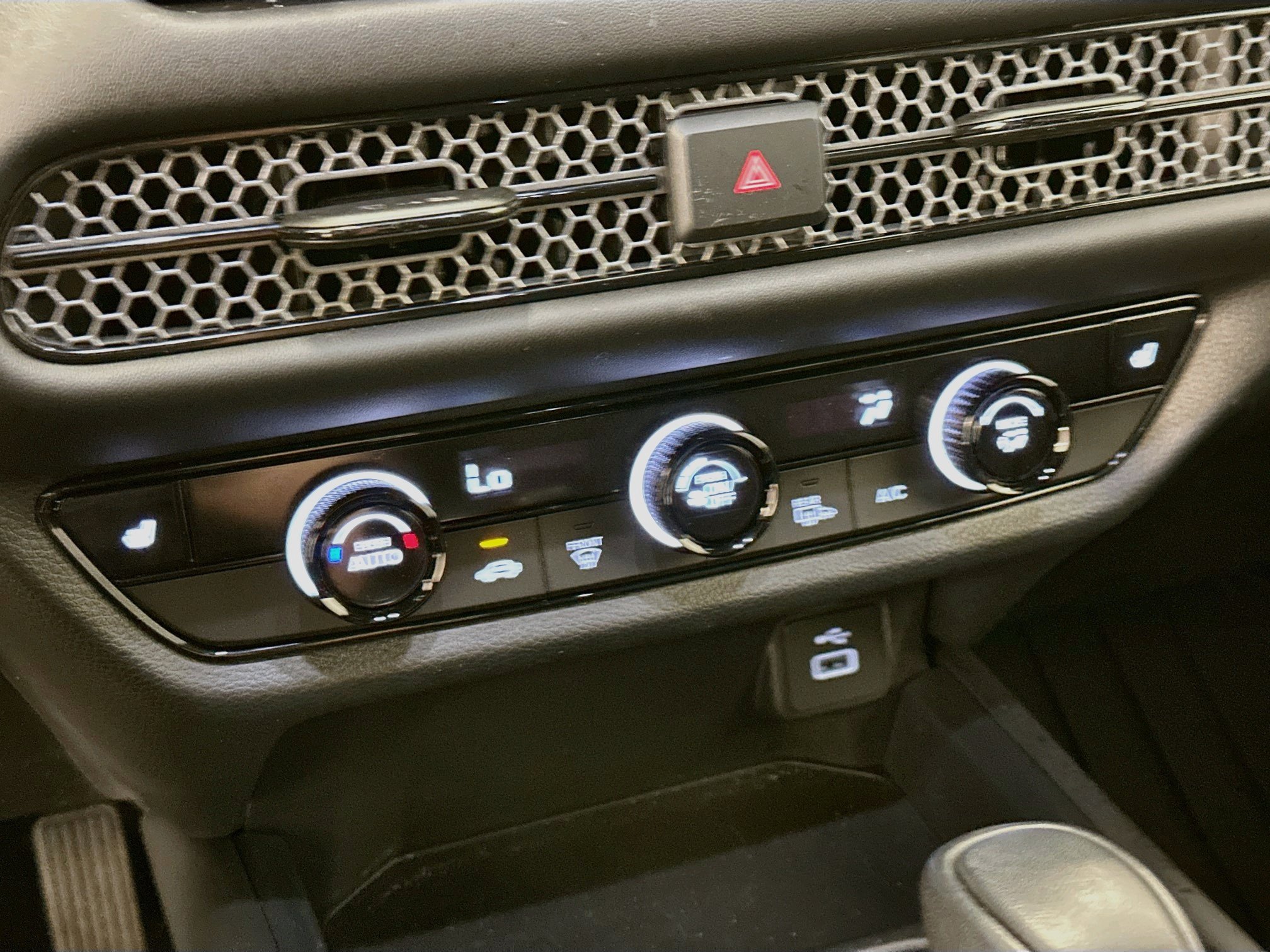Used 2025 Honda HR-V Sport image 23