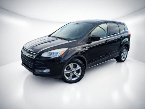 Used 2014 Ford Escape SE FWD image 2