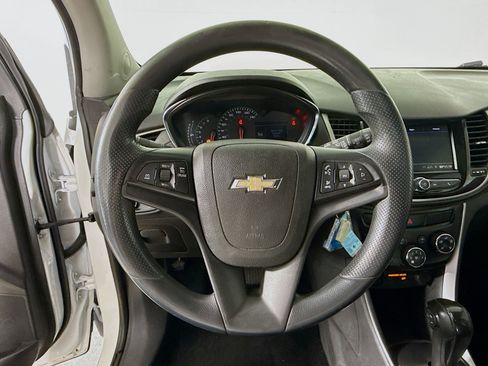Used 2020 Chevrolet Trax LS w/ Tint and Cruise Package FWD image 11