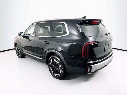 Used 2024 Kia Telluride EX w/ EX Captain's Chair Package FWD image 5
