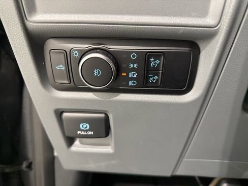 Used 2024 Ford F150 XLT AWD/4WD image 17