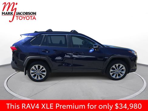 Used 2025 Toyota RAV4 XLE Premium FWD image 7