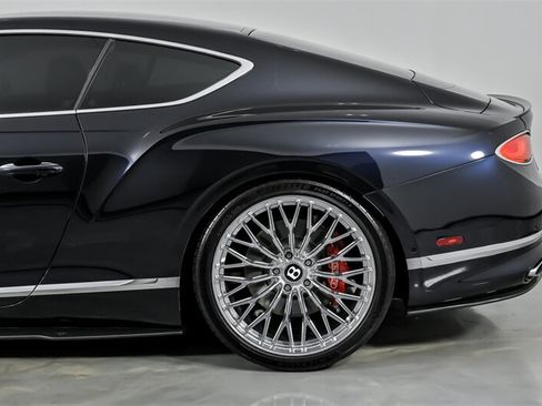 Used 2021 Bentley Continental GT AWD/4WD image 9