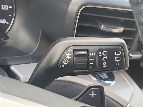 Used 2021 Ford Explorer XLT w/ Equipment Group 202A image 12