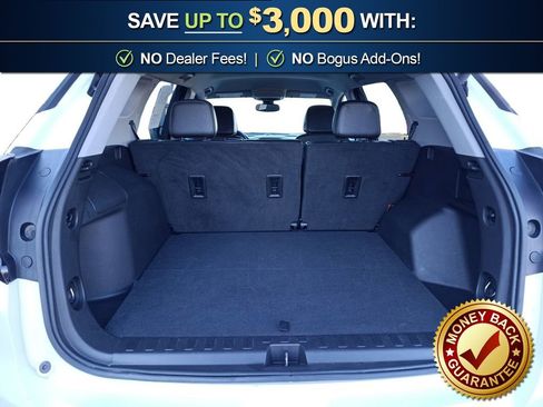 Used 2024 GMC Terrain SLT image 23