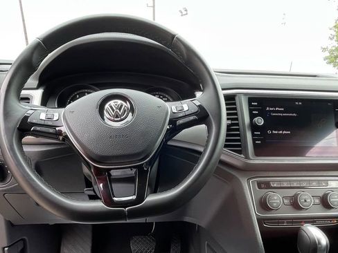 Used 2019 Volkswagen Atlas SE FWD image 18