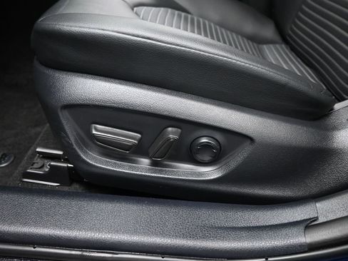 Used 2023 Toyota Camry SE w/ Cold Weather Package image 11