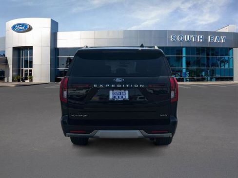 Certified 2025 Ford Expedition Max Platinum AWD/4WD image 4