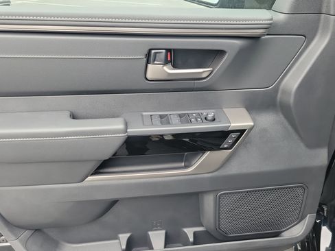 New 2026 Toyota Tundra Limited AWD/4WD image 18
