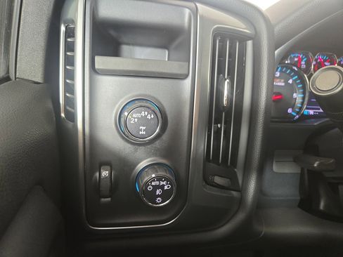 Used 2017 Chevrolet Silverado 1500 LT w/ All Star Edition image 27