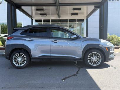 Used 2019 Hyundai Kona SEL w/ SEL Tech Package 02