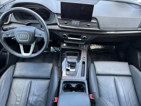 Certified 2023 Audi Q5 e Premium w/ Convenience Package AWD/4WD image 36