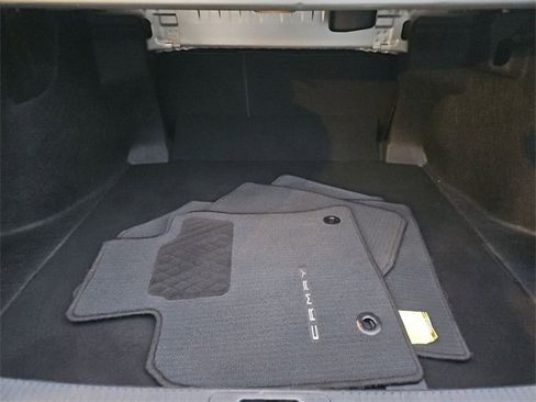 Used 2024 Toyota Camry SE image 24