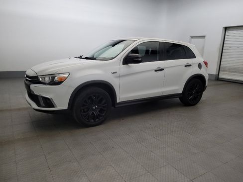 Used 2019 Mitsubishi Outlander Sport LE image 2