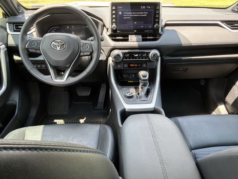 Used 2022 Toyota RAV4 XSE AWD/4WD image 29