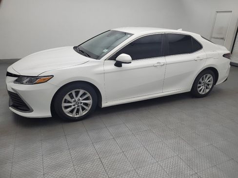 Used 2021 Toyota Camry LE FWD image 2