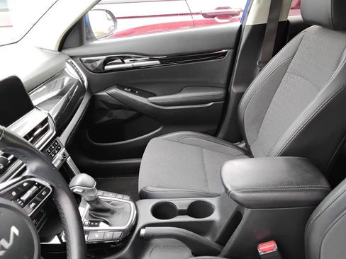 Used 2024 Kia Seltos S image 8